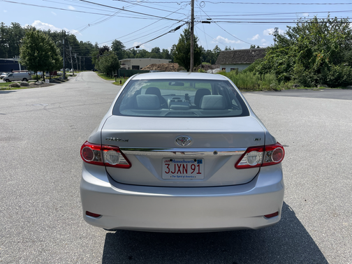 Silver 2012 Toyota Corolla LE